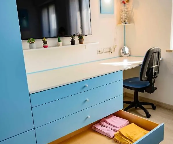 Intero Con Giardino E Colazione Dario דירה