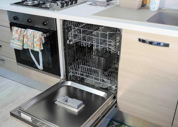 Intero Con Giardino E Colazione Dario דירה *