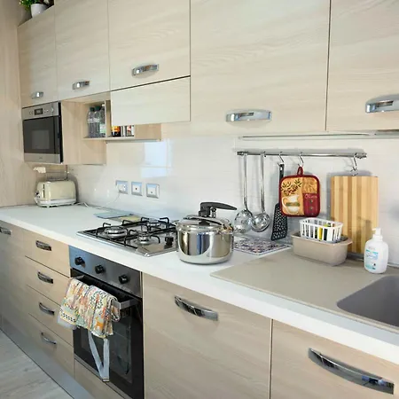 Appartement Intero Con Giardino E Colazione Dario