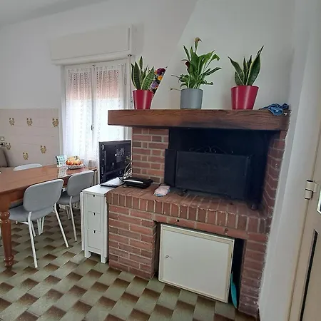 Intero Con Giardino E Colazione Dario *