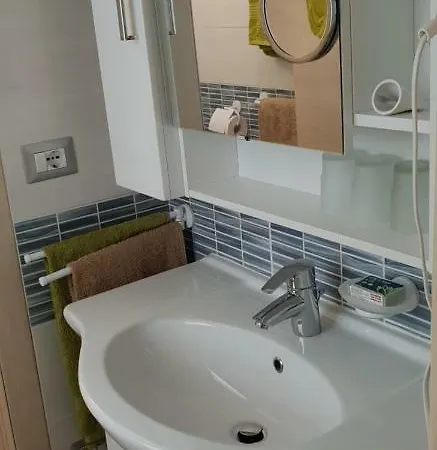 Intero Con Giardino E Colazione Dario *